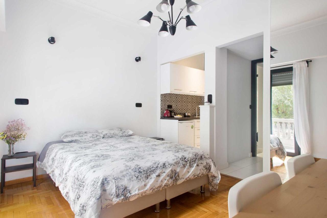 Newly Renovated Studio Downtown Athens! Екстериор снимка